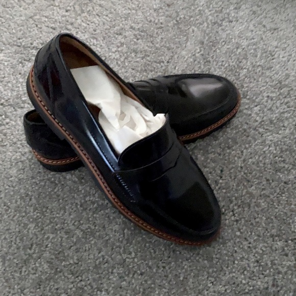 Brand new pair of Coach loafers! Never worn! - Picture 1 of 1